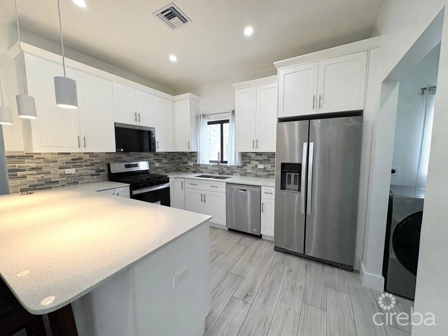 Lower Valley Duplex
