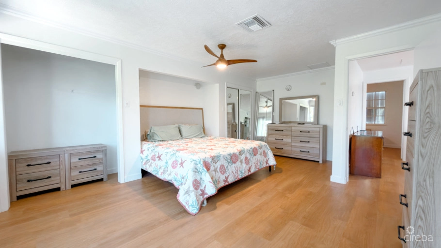 Twinflowers Double Parcel Residence