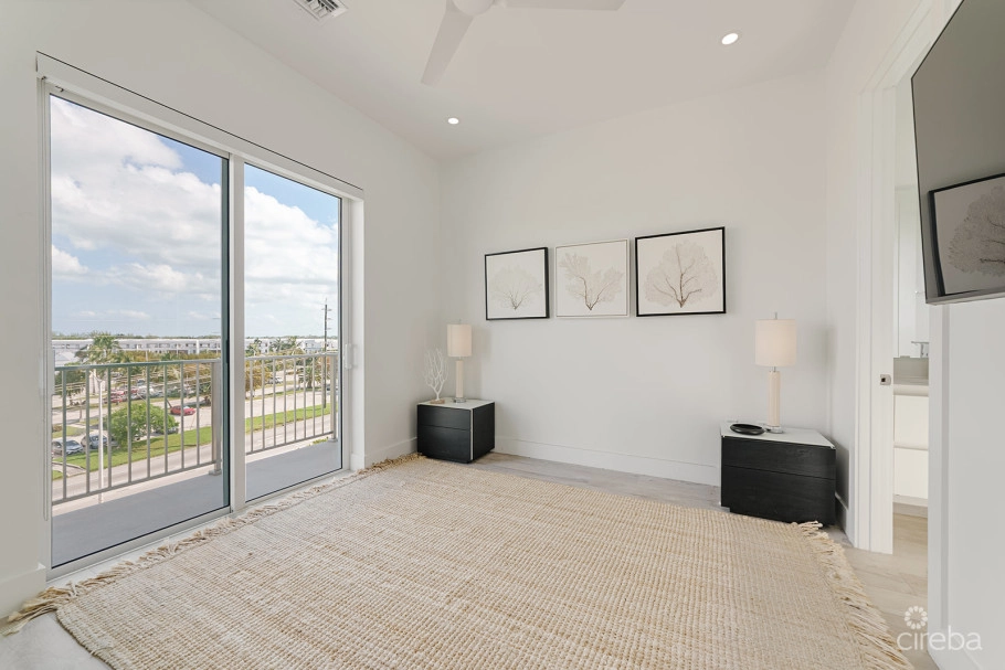 Aura #401 Penthouse - South Sound
