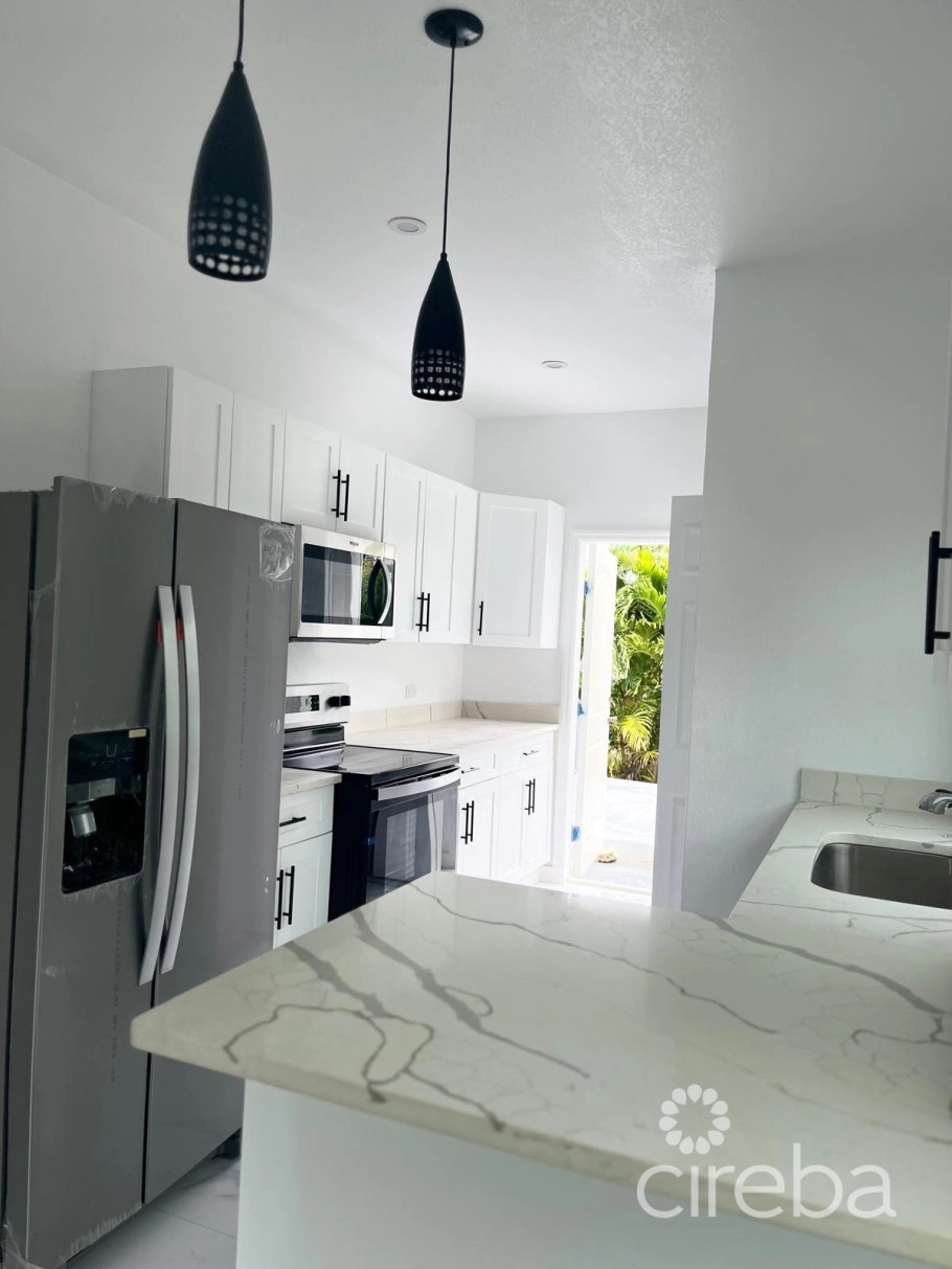Bodden Town Family Home
