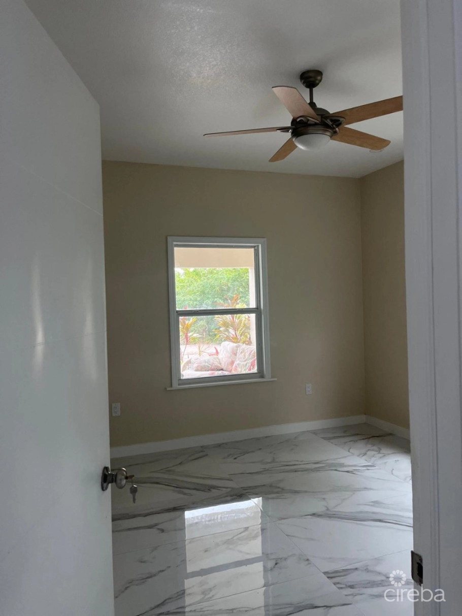 Bodden Town Family Home