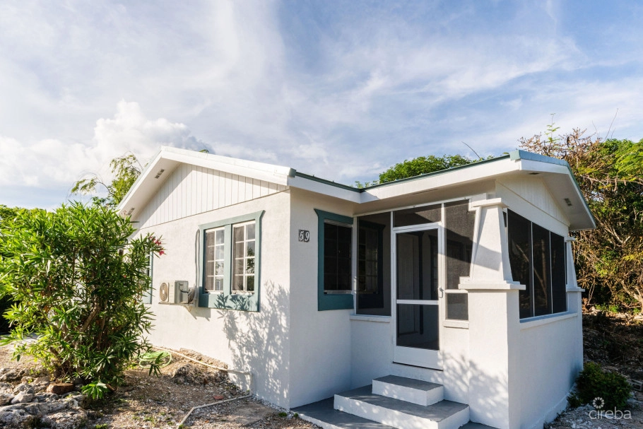 Charming Oceanview Cottage Expansive 0.89 Acre Lot