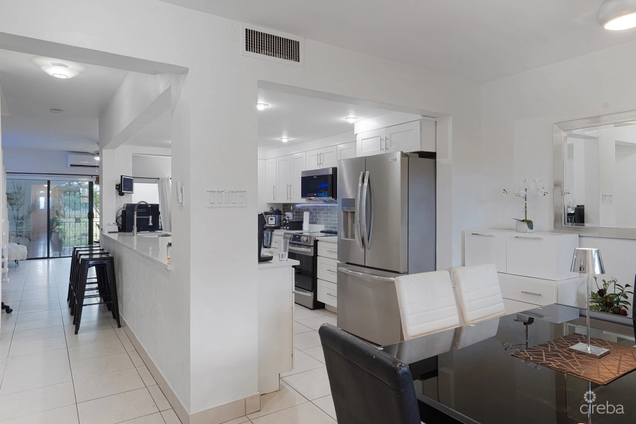 Lime Tree Bay Townhouse 2 Bed 2.5 Bath Smb Corridor