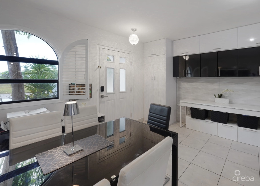 Lime Tree Bay Townhouse 2 Bed 2.5 Bath Smb Corridor