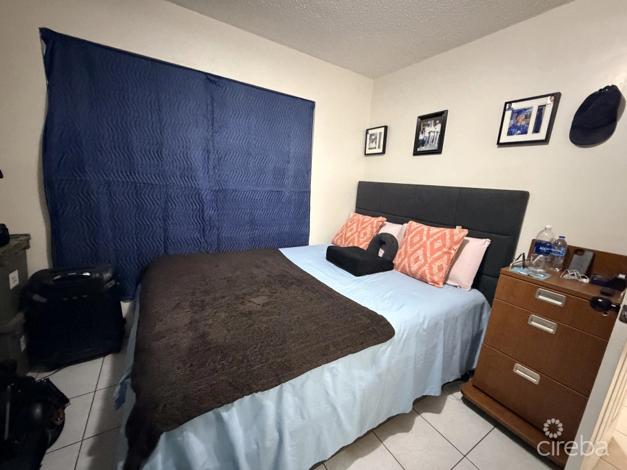 Tropical Haven - Remodeled 3 Bedroom Condo!