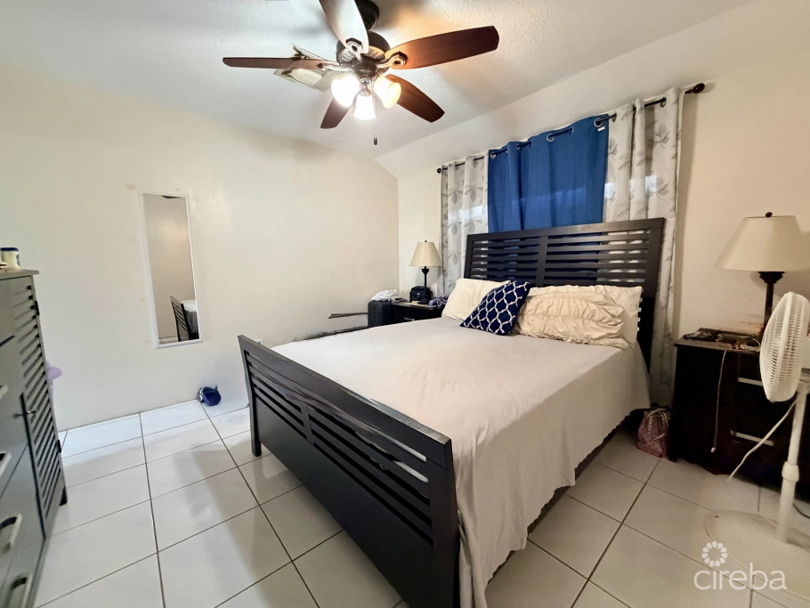 Tropical Haven - Remodeled 3 Bedroom Condo!