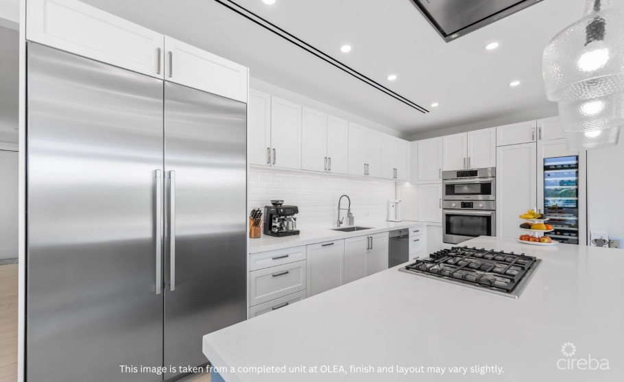 Olea 117, Canal Front Duplex