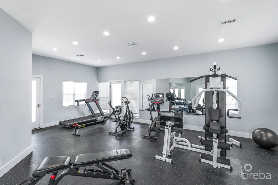 Cayman Crossing 33, Beautifully Renovated Townhome