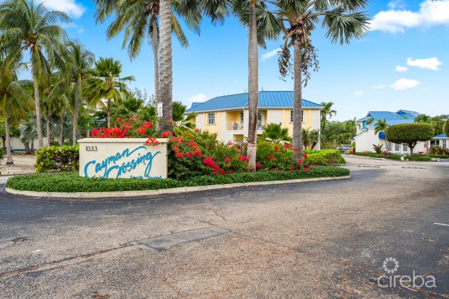 Cayman Crossing 33, Beautifully Renovated Townhome