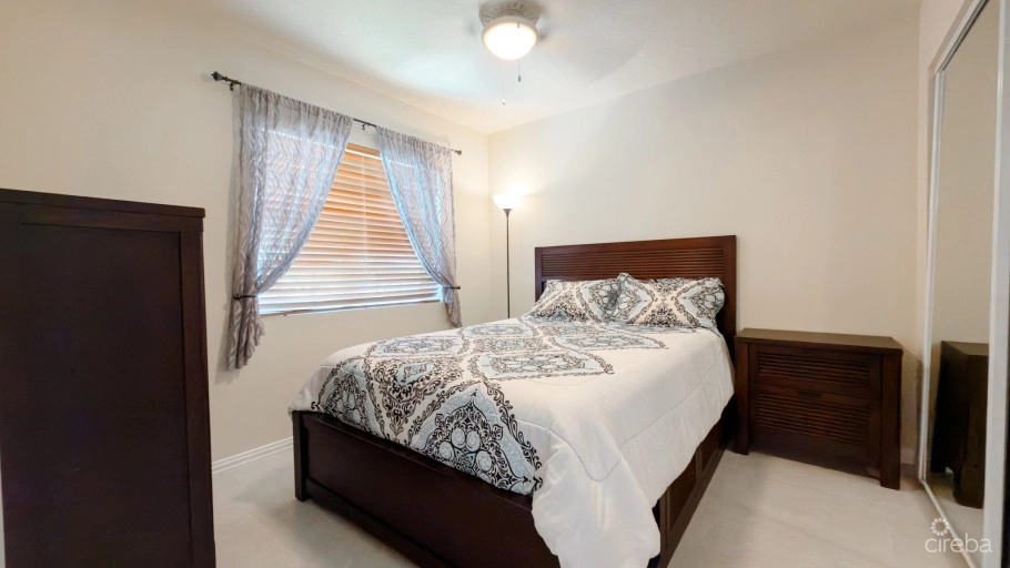 Lakeside 1 Bed Condo