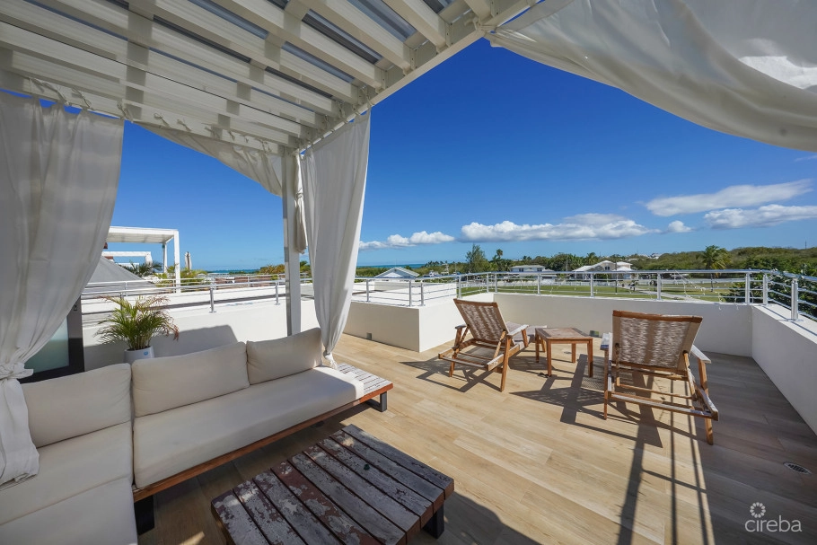 Salt Air Townhome End Unit 4 Bed