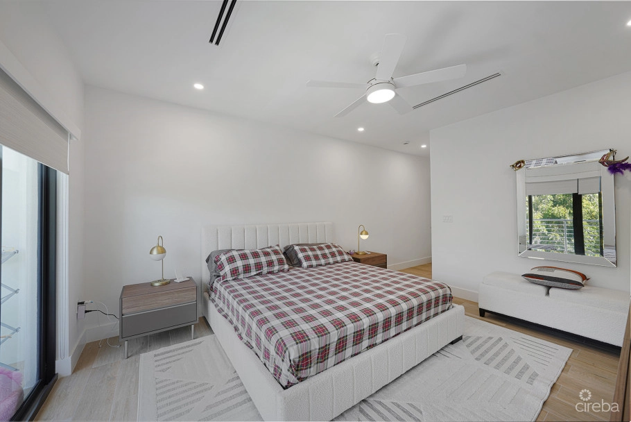 Salt Air Townhome End Unit 4 Bed