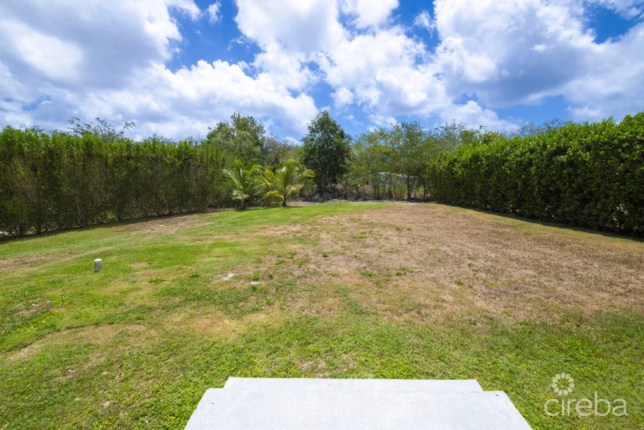 Modern 3 Bed, 3 Bath Single Family Home. With Bonus Office/den.