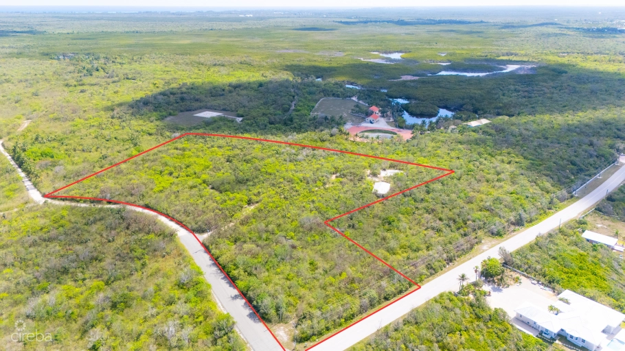 Elevated 11.43-acre Parcel In East End