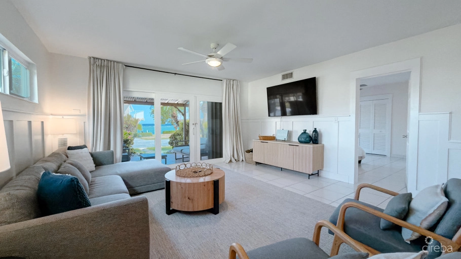 Caribbean Paradise, Beachfront Condo