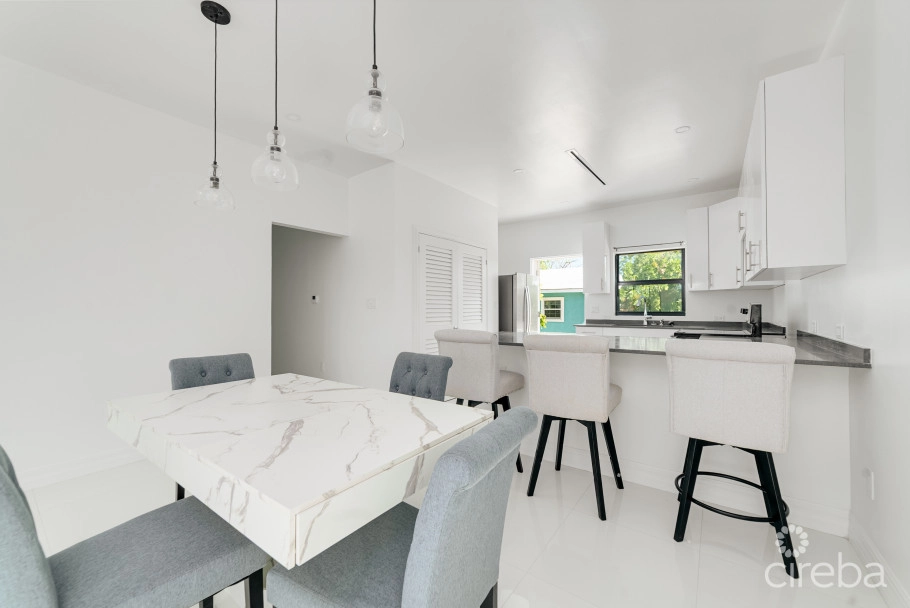Hyre View - 3 Bed, 2 Bath Duplex