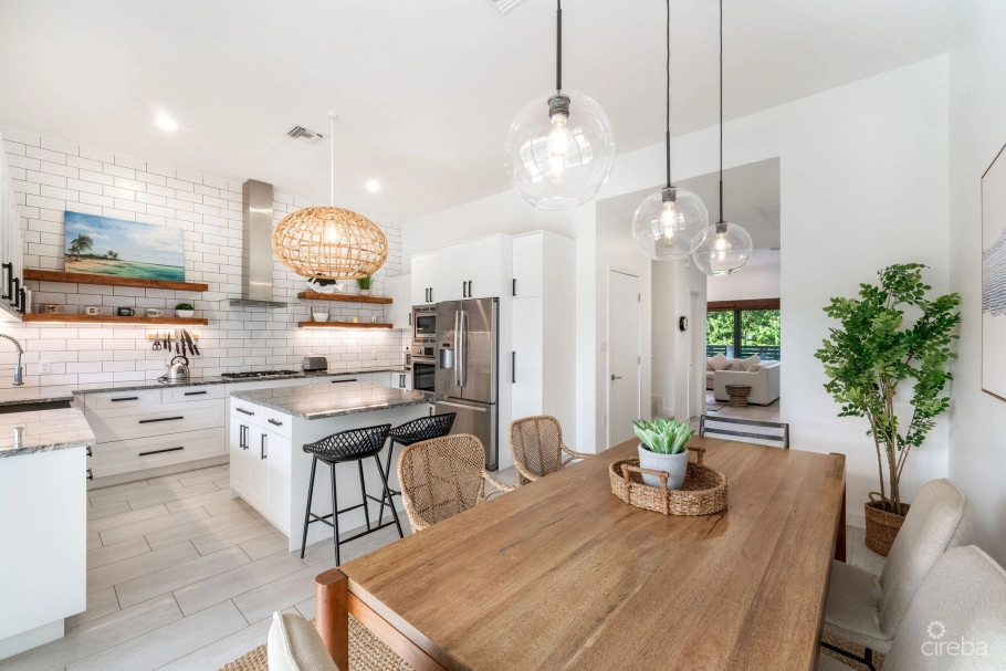 Upgraded Vela Four Bedroom