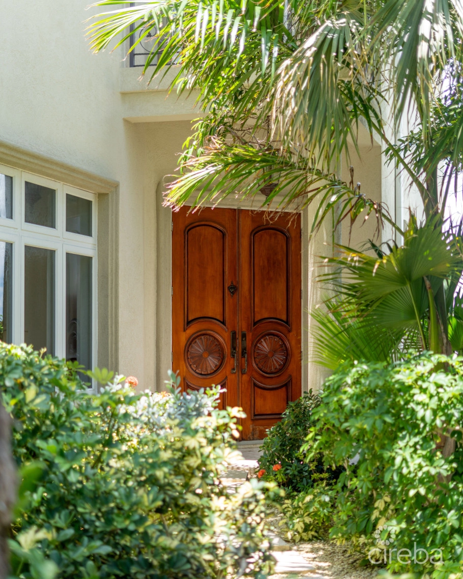 Viscaya 1b - Waterfront Home Governors Harbour