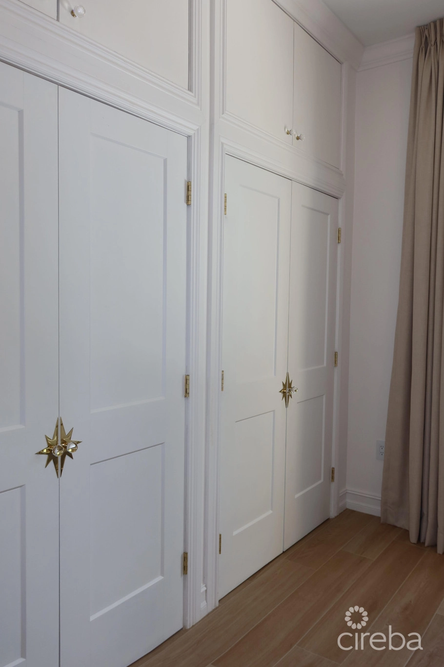 Beautifully Renovated Unit In Walkers South