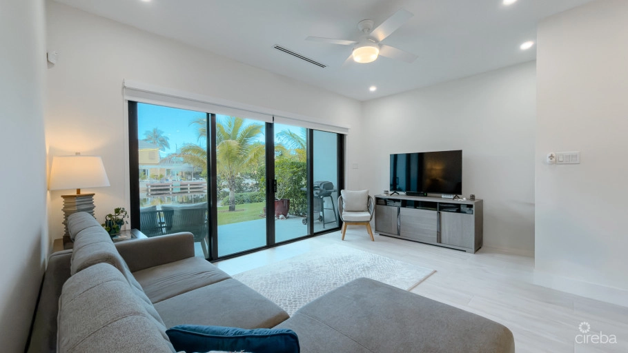 The Lagoons 2 Bed Waterfront Townhouse