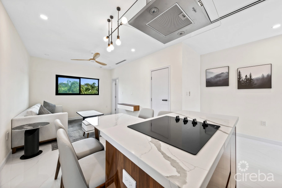Lovely 2 Bed  2 Bath - Arza West Bay
