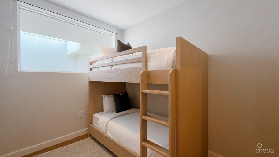 The Grove Too - 4 Bed Penthouse