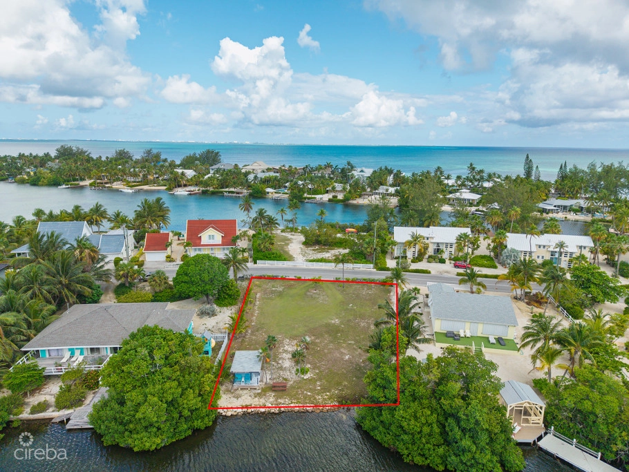 .3147 Canal Front In Rum Point