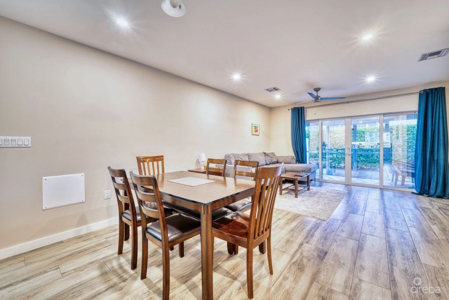 Downtown Reach 801