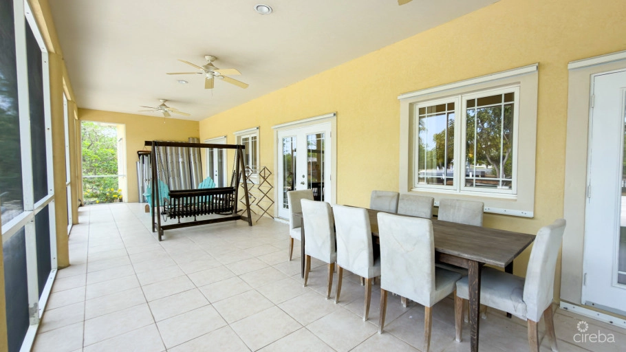 Canal Front Home 3 Bed Prospect