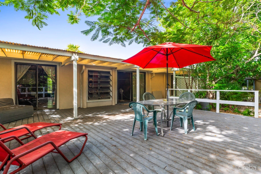 Phelan Close 30, South Sound Home