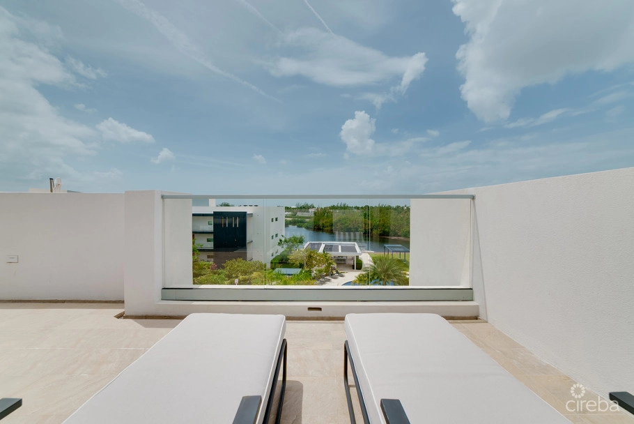One Canal Point Penthouse With Covered Roof Terrace