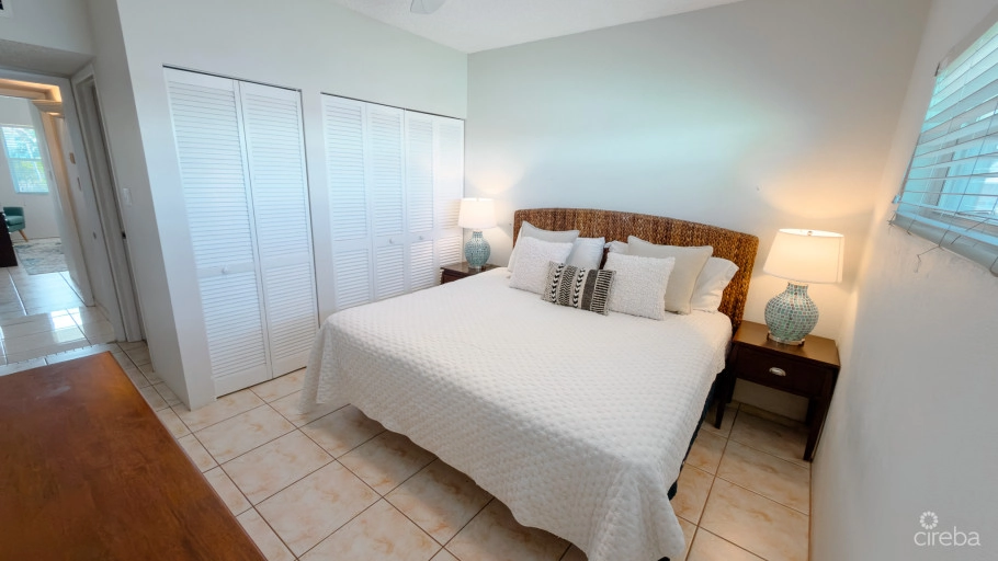 Plantation Village - 7 Mile Beach Condo