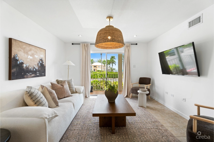 Caribbean Courts 8b, Oceanfront Condo