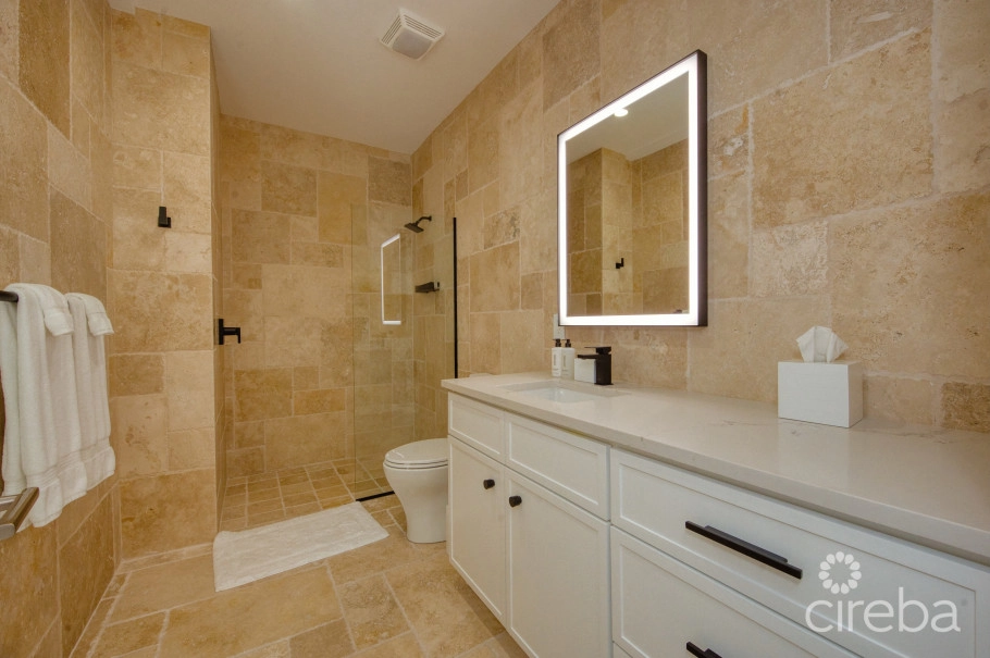 Seaside Hideaway - Fully Renovated Beachfront Gem