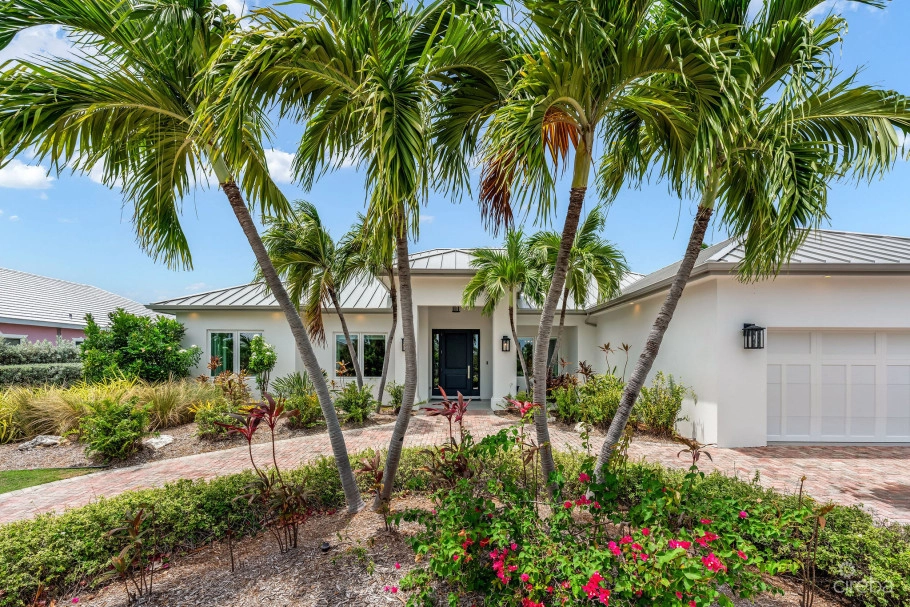 Coconut Cove, The Shores Family Home
