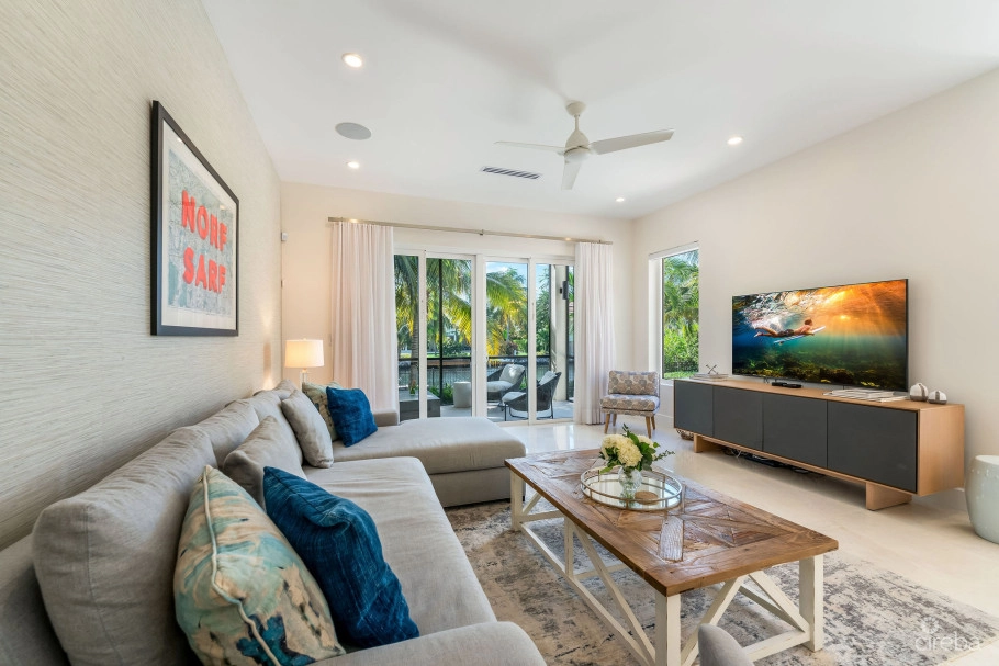 Cypress Pointe North Stand Alone Residence In  Crystal Harbour