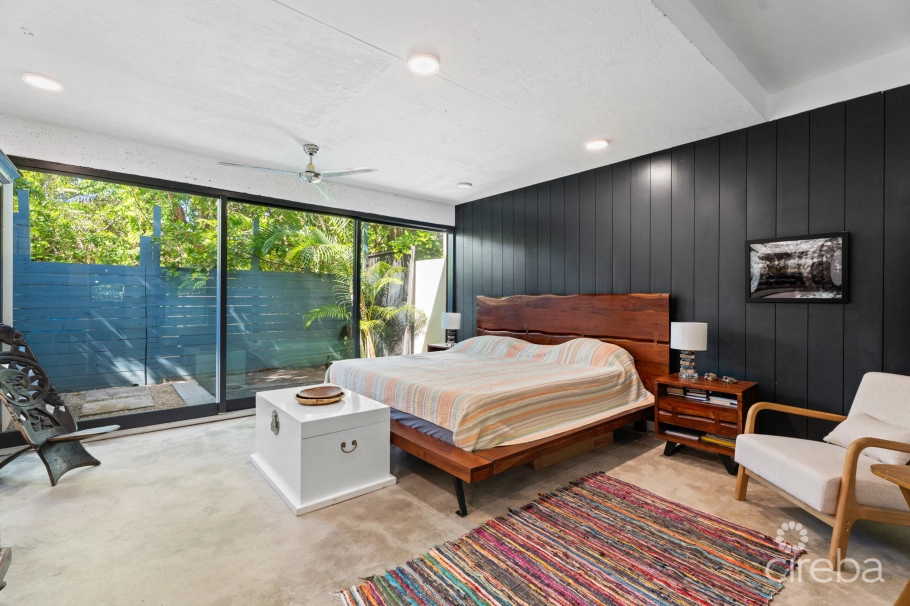Pura Vida, South Sound Home