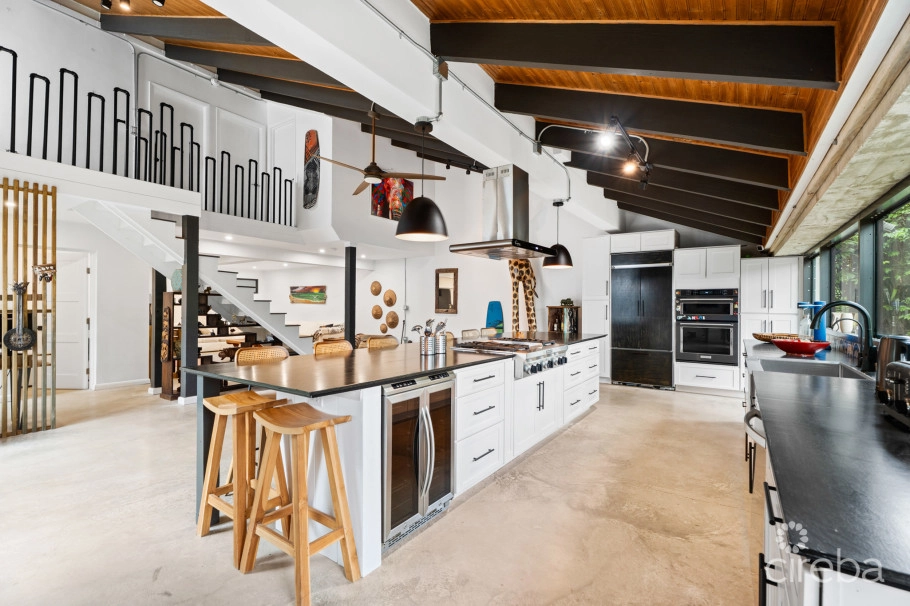 Pura Vida, South Sound Home