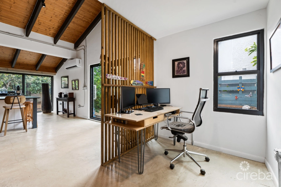 Pura Vida, South Sound Home