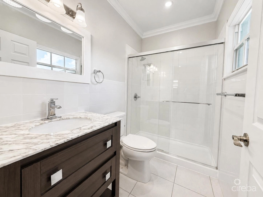 Savannah Meadows -beautifully Renovated Family Home