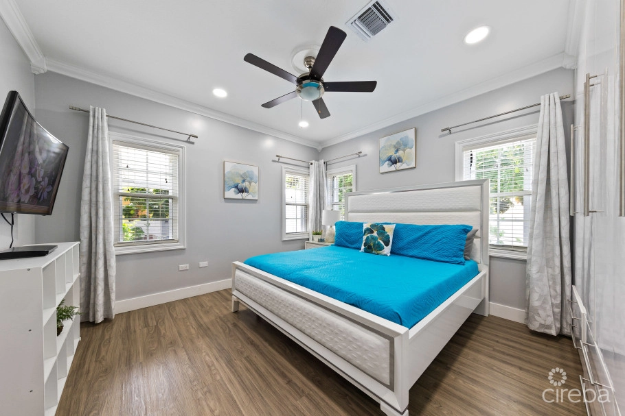Single Family Gem In North Sound Estates