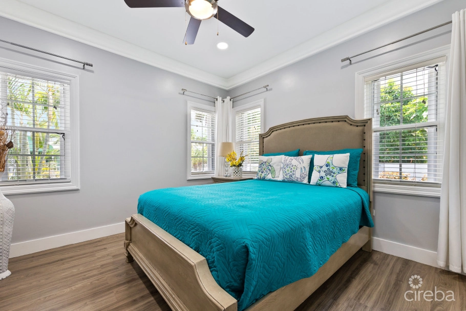 Single Family Gem In North Sound Estates