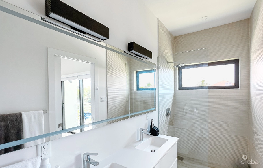 The Lagoons 2 Bed Waterfront Townhouse