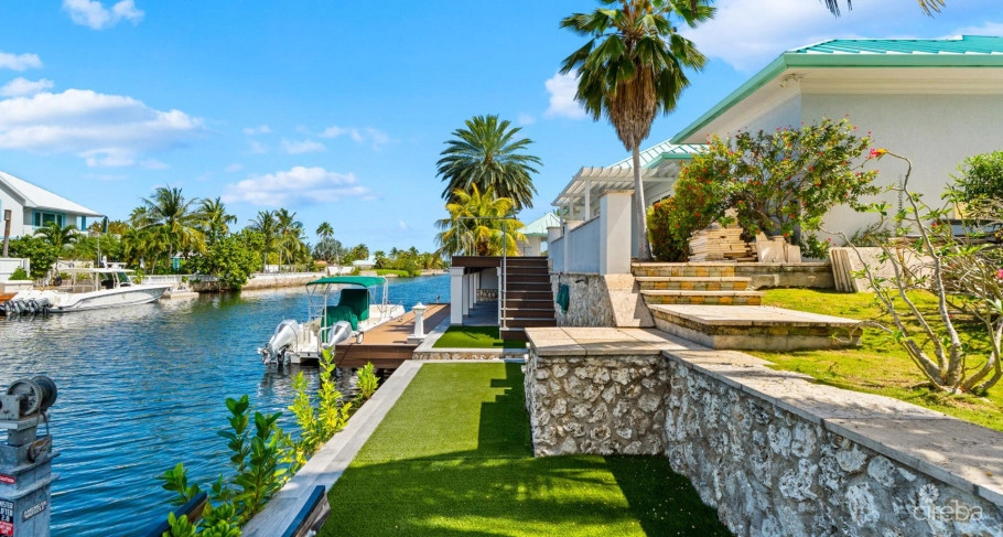 Diamond Point | Patrick's Island - Exceptional Peninsula Estate With Easy 2 Bed Expansion
