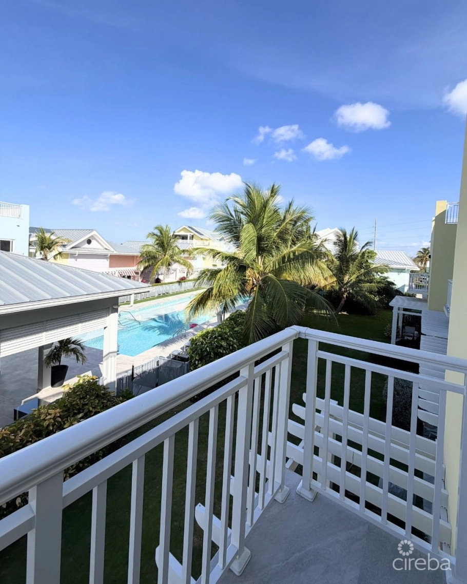 The Meadows At Batabano - Upgraded 3 Bed With Roof Terrace Townhome