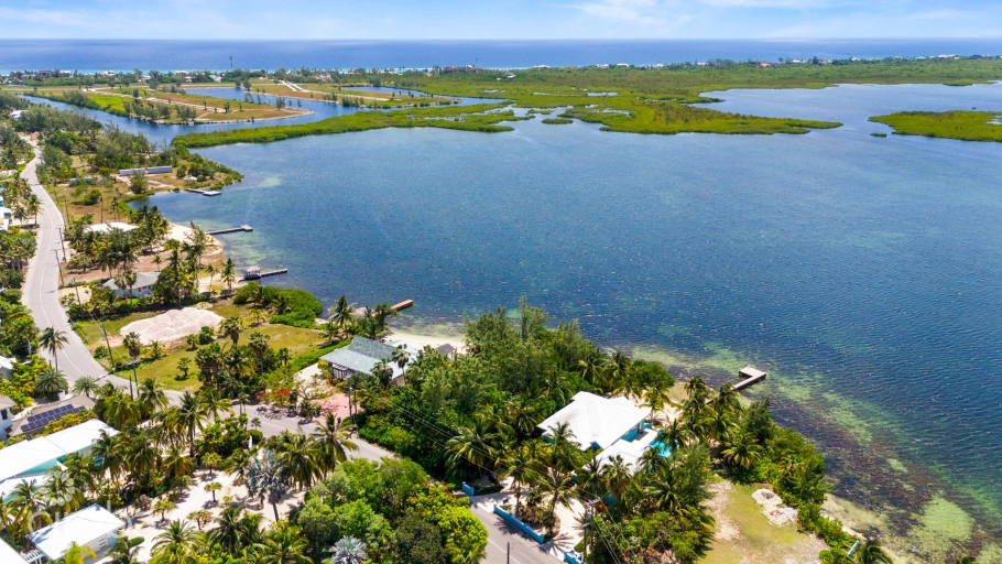 Rum Point / Kaibo Prime Beach Front Lot
