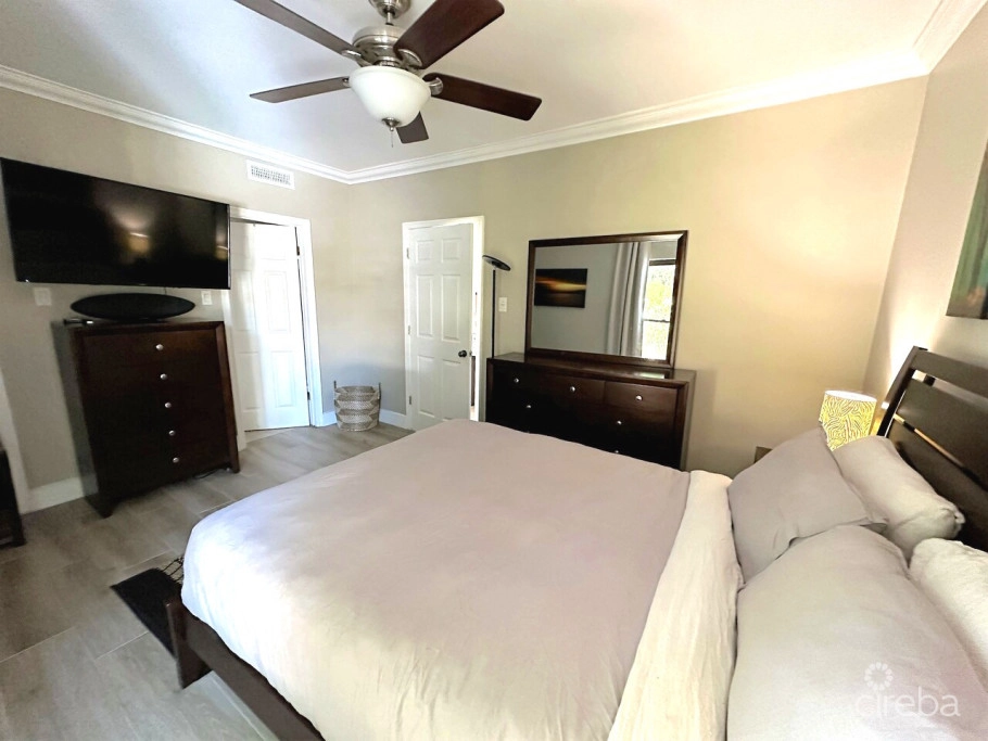 George Town Villas