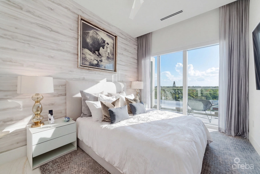 Three-level Oceanfront Fin Penthouse  #30 Plus 2 Garages