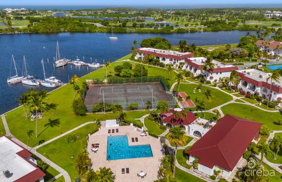 Lime Tree Bay Unique 4 Bed, 3.5 Bath With Water Views