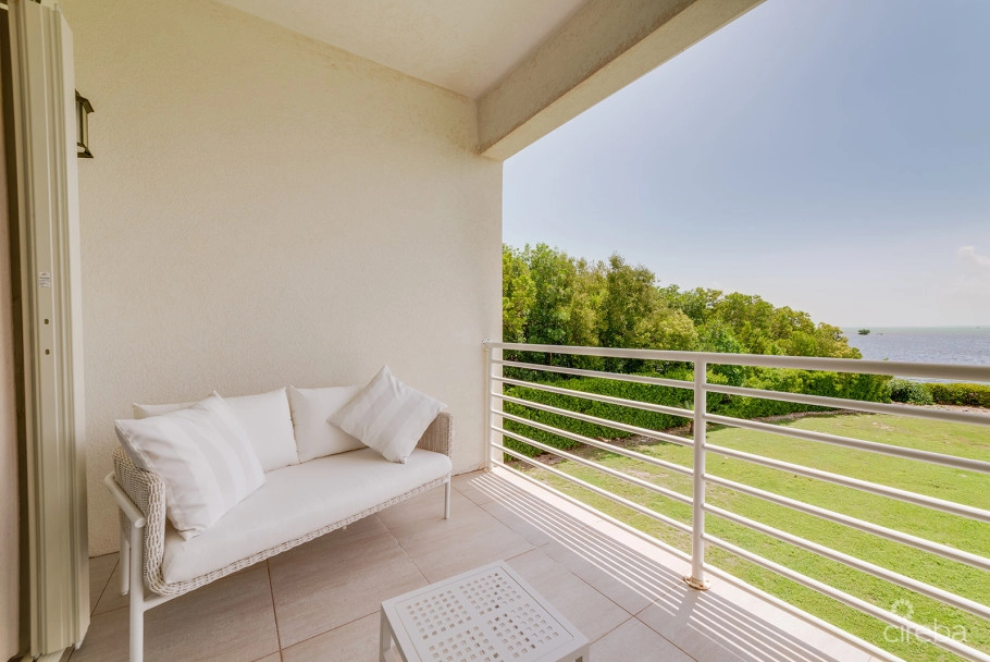 Snug Harbour Villas #2 - Oceanfront Townhome